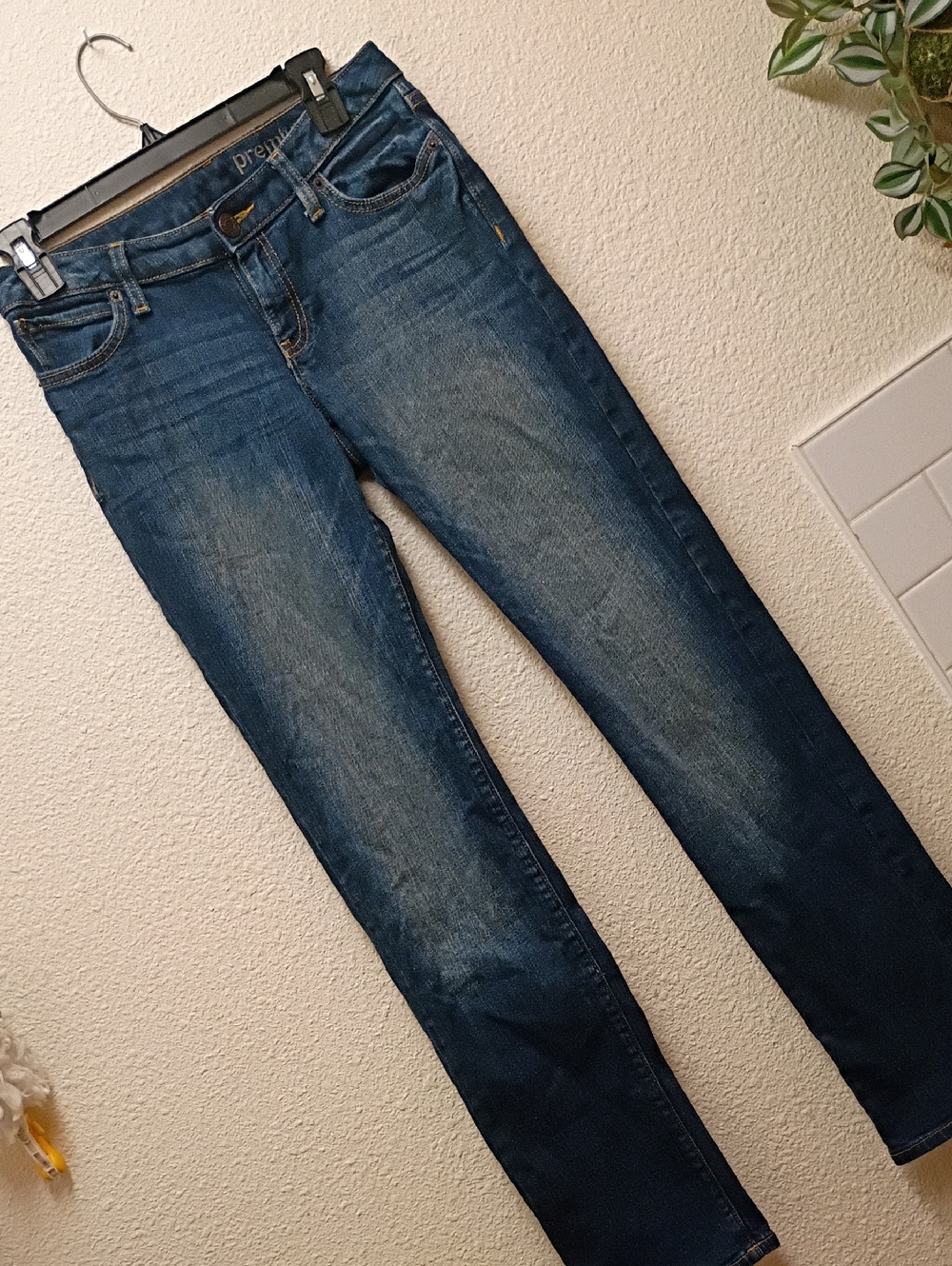 GAP Women's Dark Blue Straight-Leg Jeans